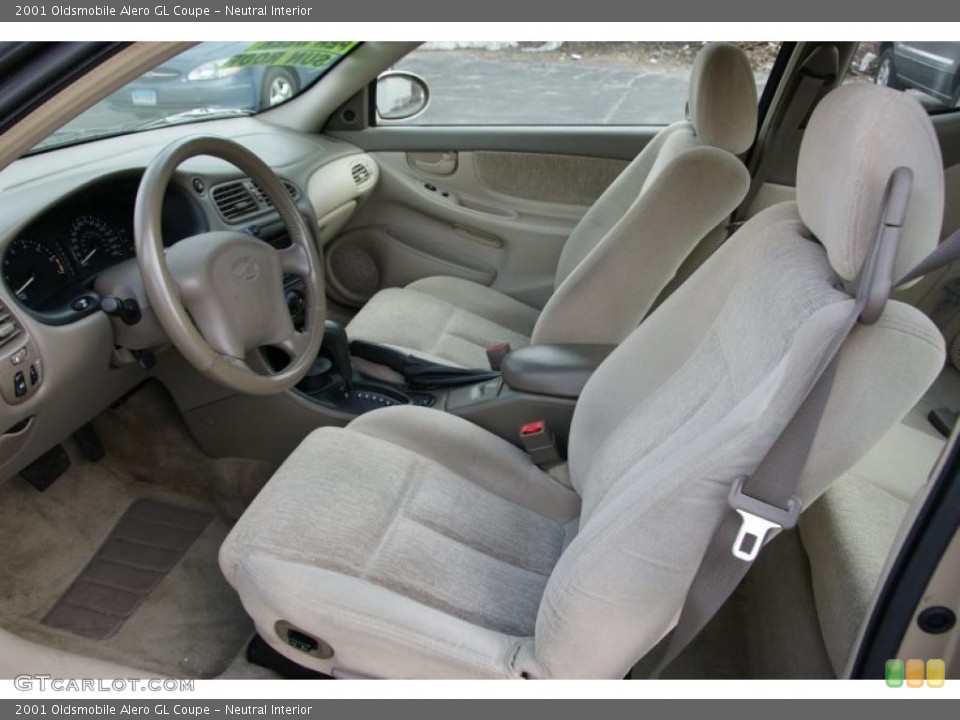 Neutral Interior Photo for the 2001 Oldsmobile Alero GL Coupe #46675259