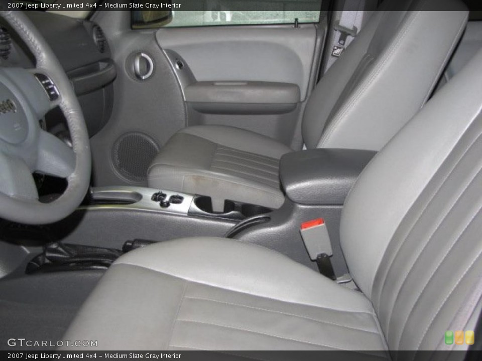 Medium Slate Gray Interior Photo for the 2007 Jeep Liberty Limited 4x4 #46675289
