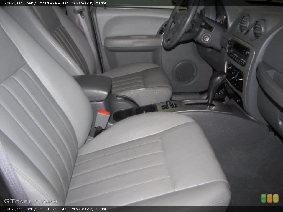 Medium Slate Gray Interior Photo for the 2007 Jeep Liberty Limited 4x4 #46675317