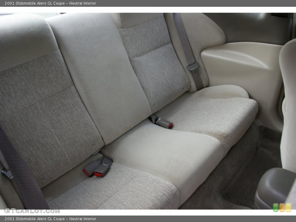 Neutral Interior Photo for the 2001 Oldsmobile Alero GL Coupe #46675361
