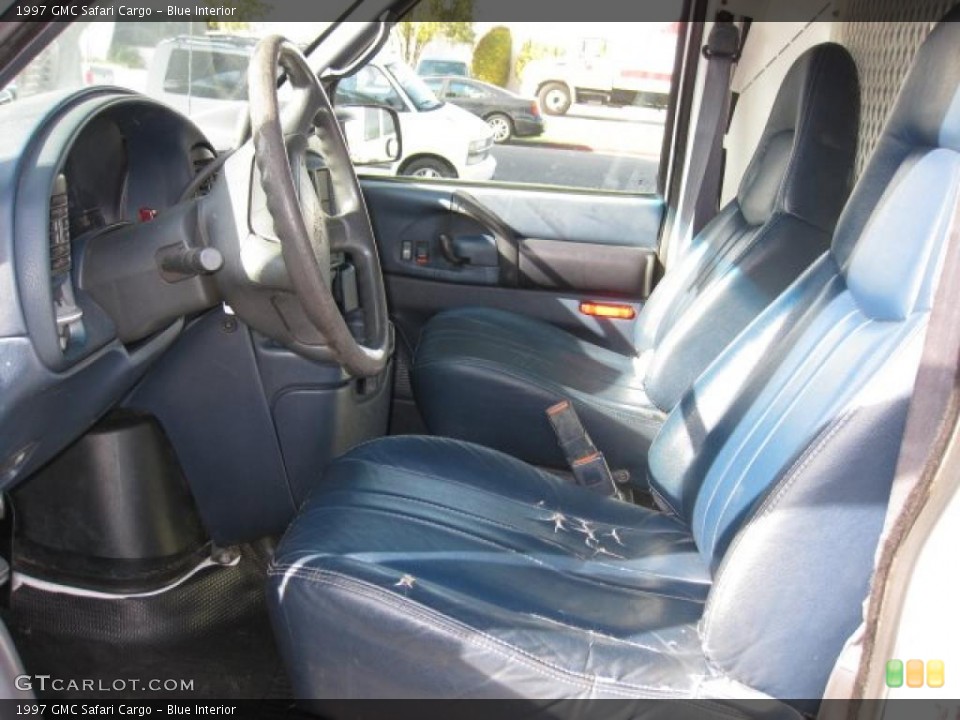 Blue Interior Photo for the 1997 GMC Safari Cargo #46681049