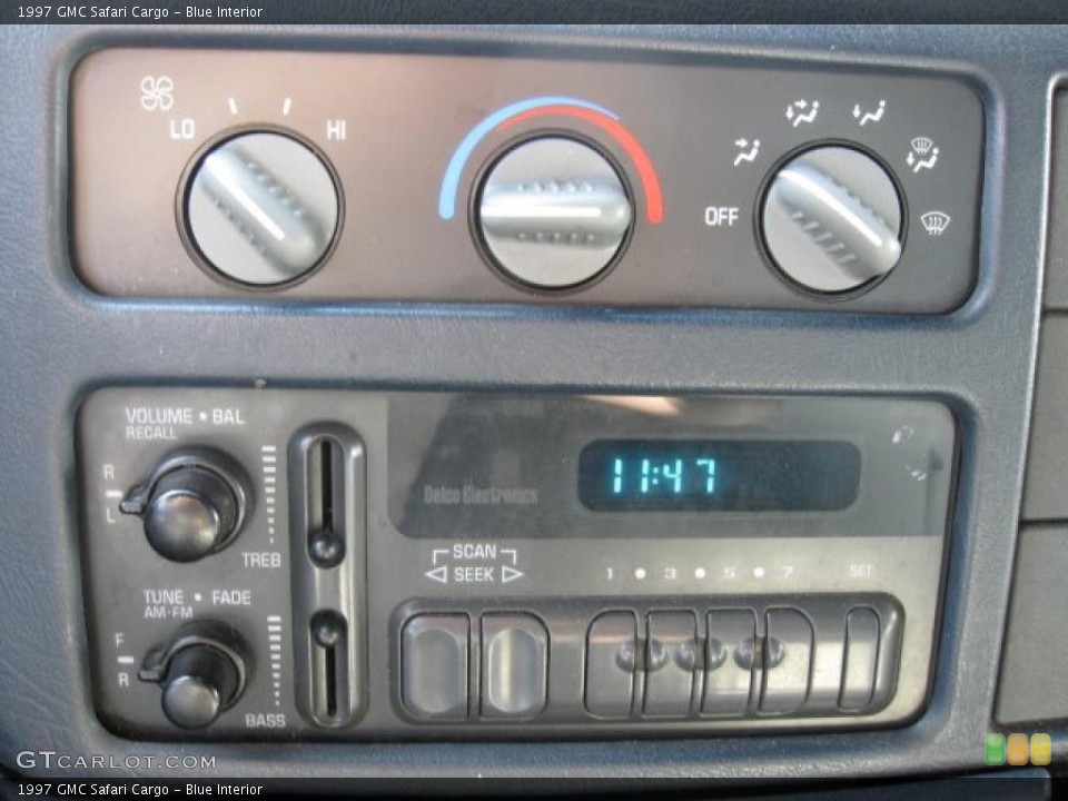 Blue Interior Controls for the 1997 GMC Safari Cargo #46681082