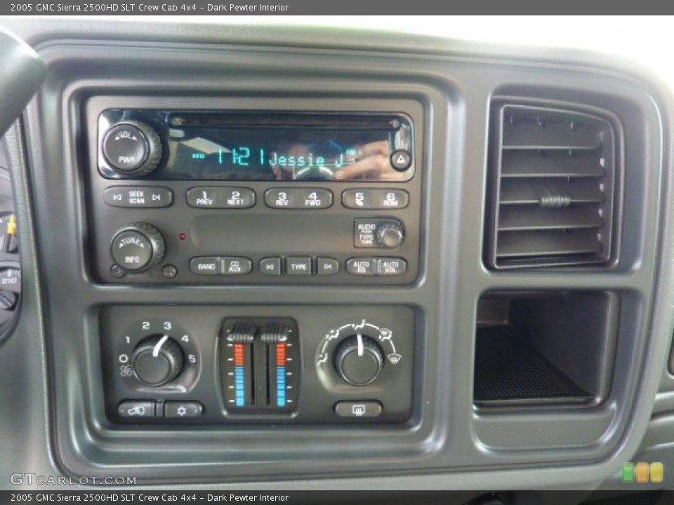 Dark Pewter Interior Controls for the 2005 GMC Sierra 2500HD SLT Crew Cab 4x4 #46684001