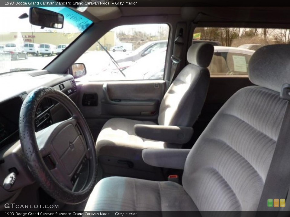 Gray Interior Photo for the 1993 Dodge Grand Caravan  #46685141