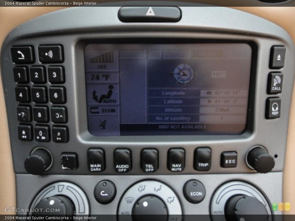 Beige Interior Controls for the 2004 Maserati Spyder Cambiocorsa #46699254