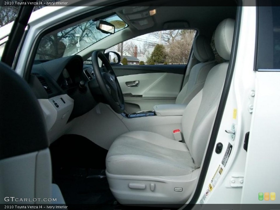 Ivory Interior Photo for the 2010 Toyota Venza I4 #46700487