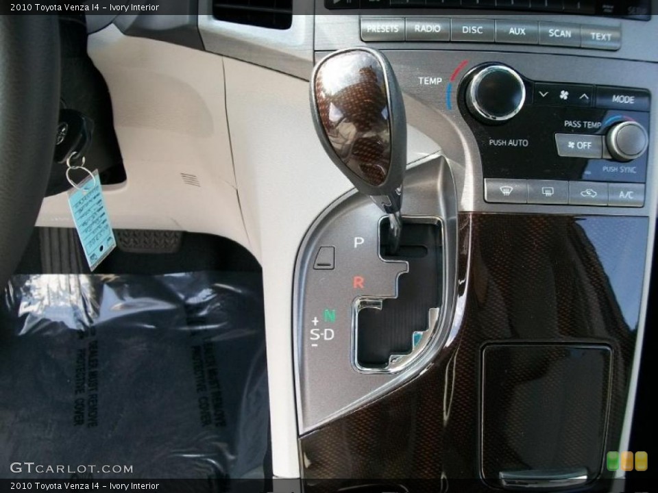 Ivory Interior Transmission for the 2010 Toyota Venza I4 #46700607