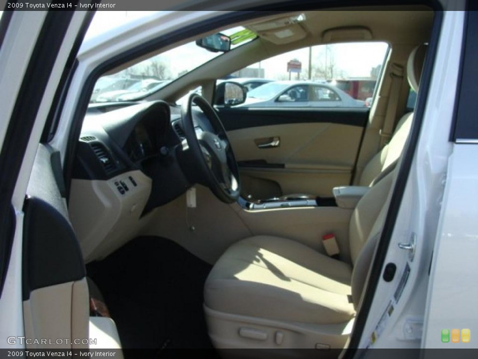 Ivory Interior Photo for the 2009 Toyota Venza I4 #46701681