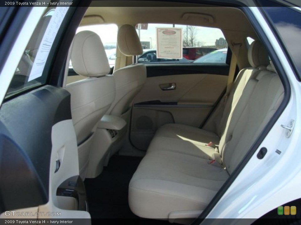 Ivory Interior Photo for the 2009 Toyota Venza I4 #46701765
