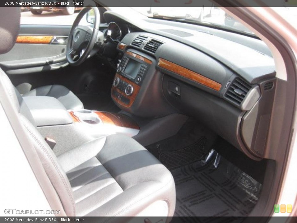 Black Interior Photo for the 2008 Mercedes-Benz R 350 #46702440