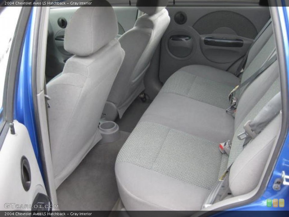 Gray Interior Photo for the 2004 Chevrolet Aveo LS Hatchback #46702947