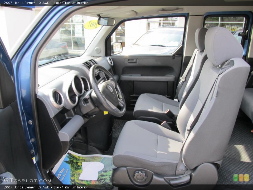 Black/Titanium Interior Photo for the 2007 Honda Element LX AWD #46703196