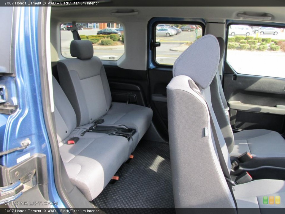 Black/Titanium Interior Photo for the 2007 Honda Element LX AWD #46703289