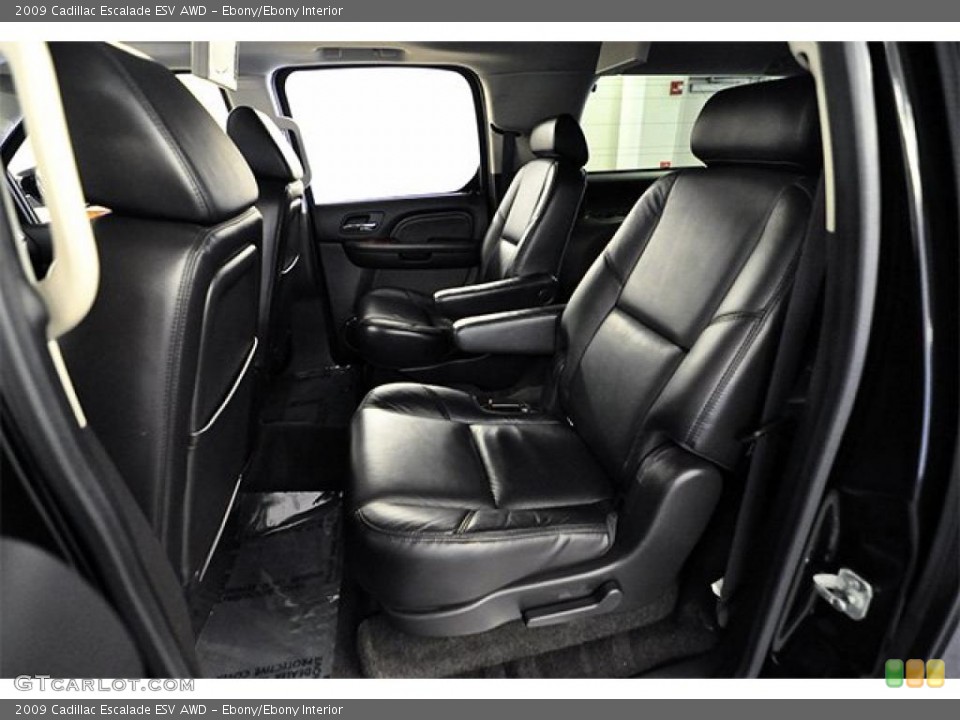 Ebony/Ebony Interior Photo for the 2009 Cadillac Escalade ESV AWD #46704936