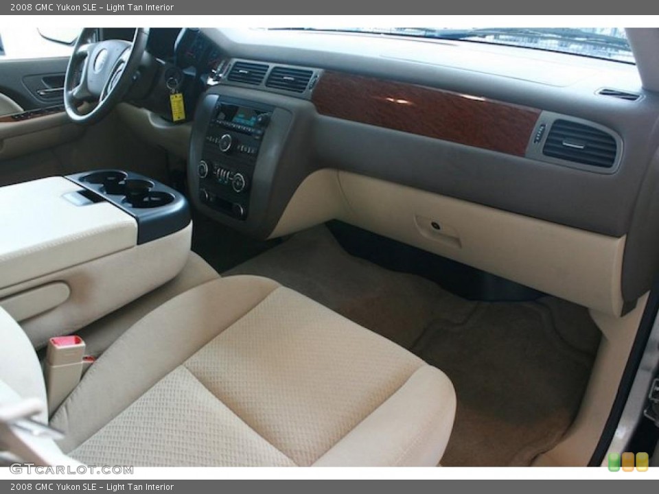 Light Tan Interior Dashboard for the 2008 GMC Yukon SLE #46706304