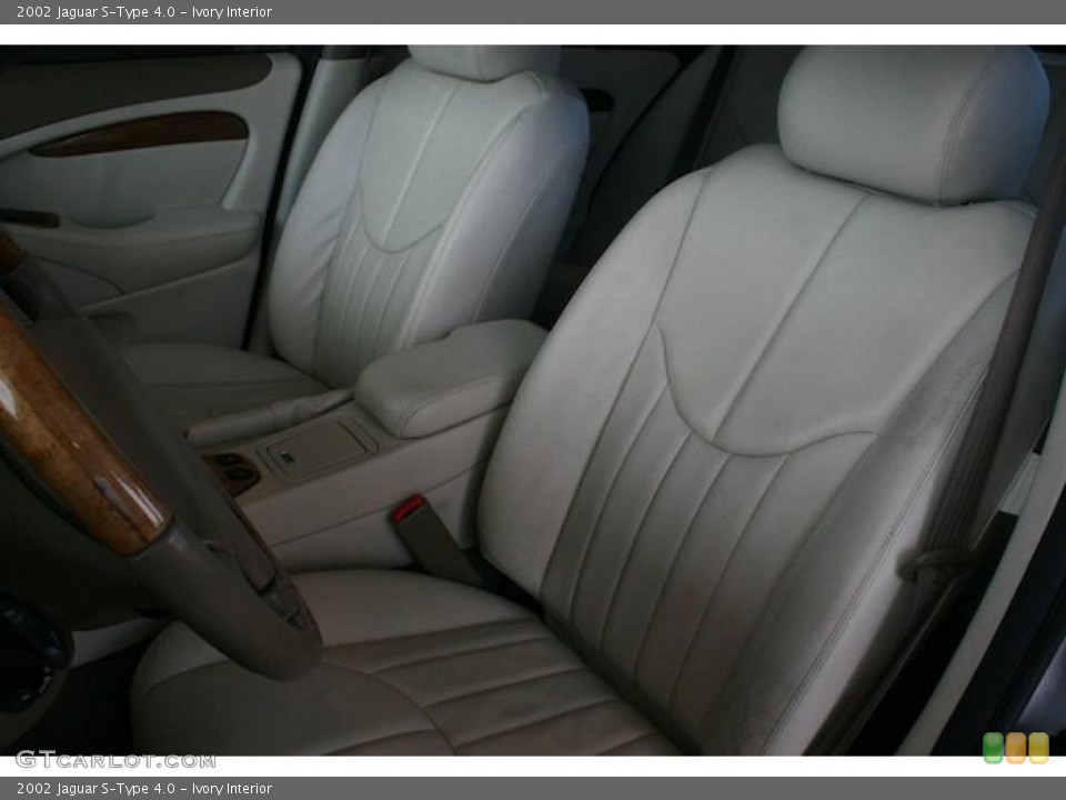 Ivory Interior Photo for the 2002 Jaguar S-Type 4.0 #46707954