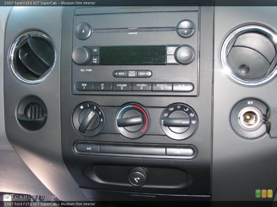 Medium Flint Interior Controls for the 2007 Ford F150 XLT SuperCab #46710330
