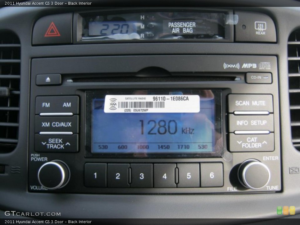 Black Interior Controls for the 2011 Hyundai Accent GS 3 Door #46710942