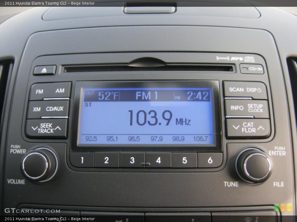 Beige Interior Controls for the 2011 Hyundai Elantra Touring GLS #46711329