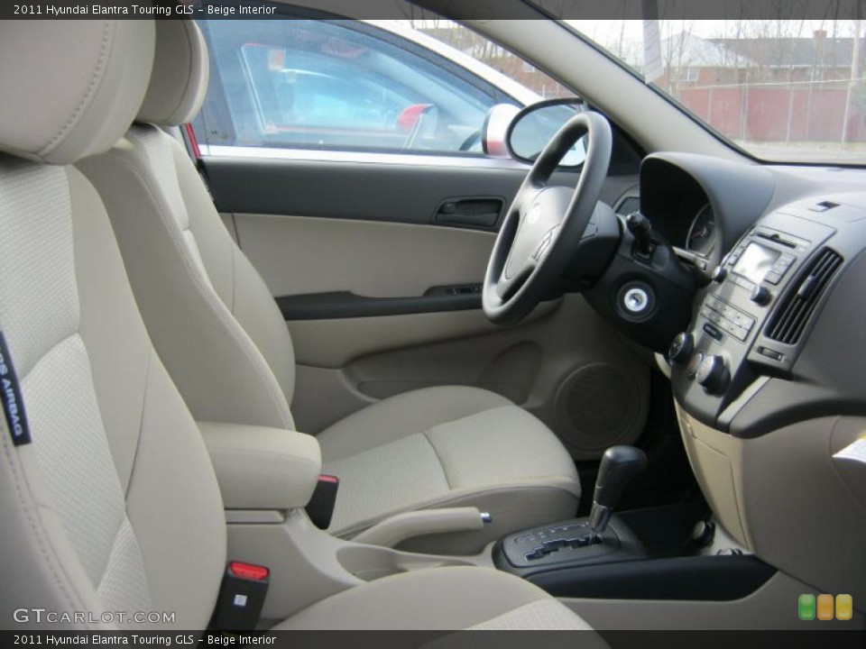 Beige Interior Photo for the 2011 Hyundai Elantra Touring GLS #46711362