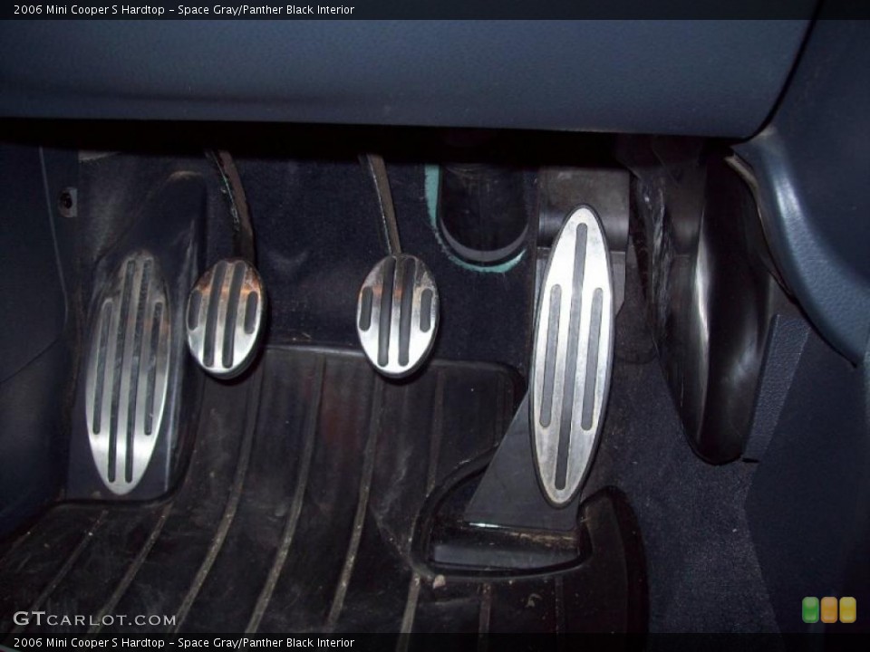 Space Gray/Panther Black Interior Controls for the 2006 Mini Cooper S Hardtop #46712589