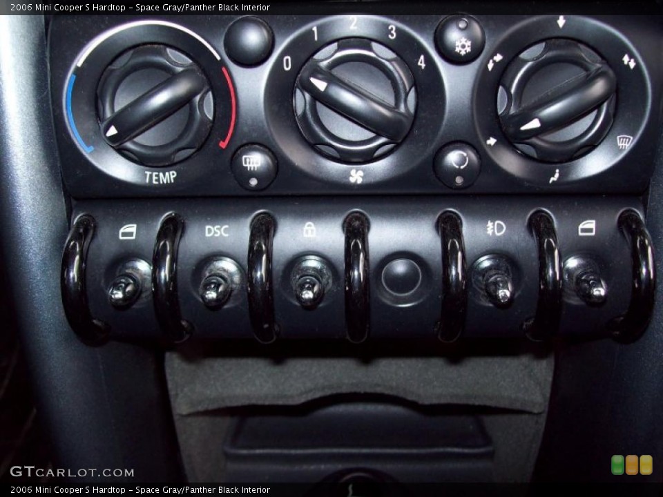 Space Gray/Panther Black Interior Controls for the 2006 Mini Cooper S Hardtop #46712604