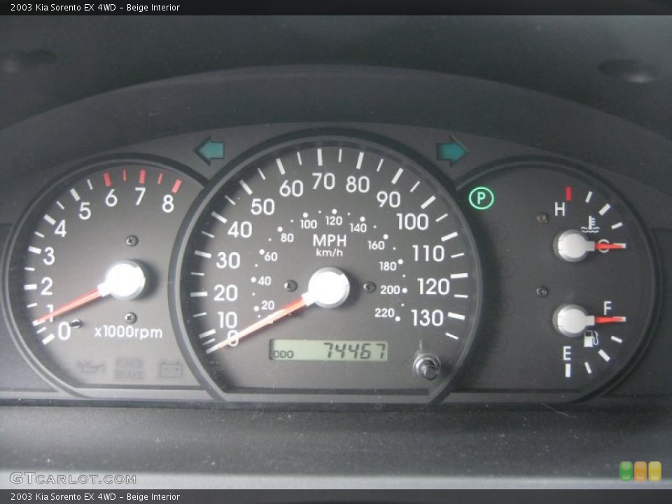 Beige Interior Gauges for the 2003 Kia Sorento EX 4WD #46714554