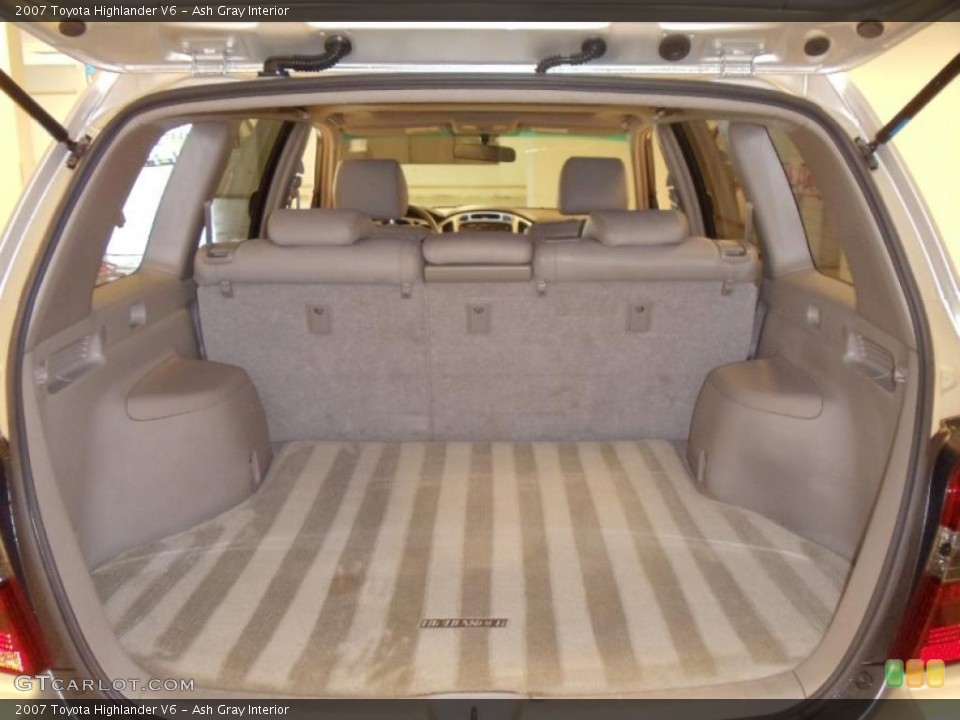 Ash Gray Interior Trunk for the 2007 Toyota Highlander V6 #46719168