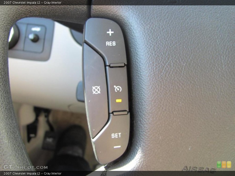 Gray Interior Controls for the 2007 Chevrolet Impala LS #46721385