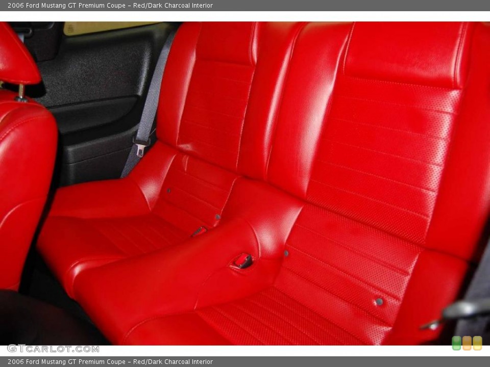 Red/Dark Charcoal Interior Photo for the 2006 Ford Mustang GT Premium Coupe #46723470