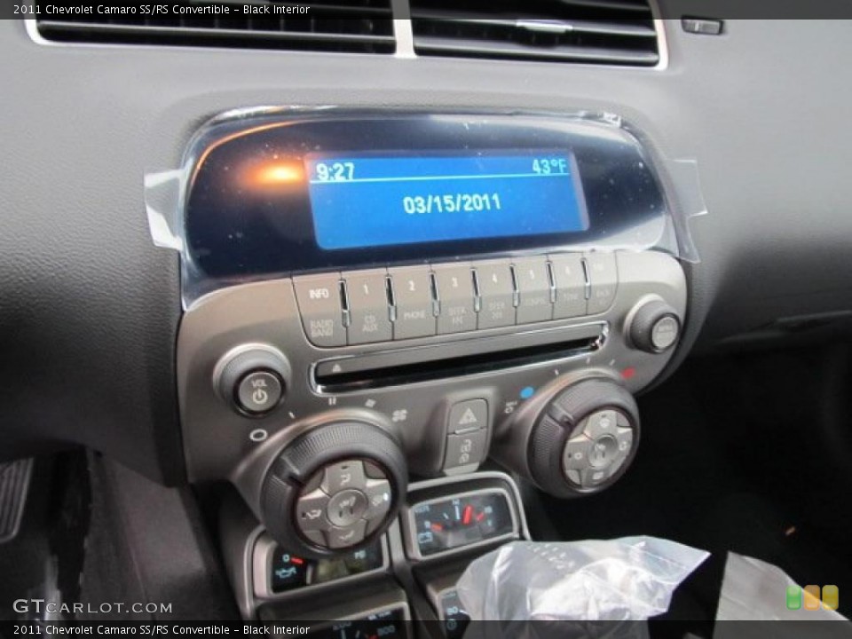 Black Interior Controls for the 2011 Chevrolet Camaro SS/RS Convertible #46724136