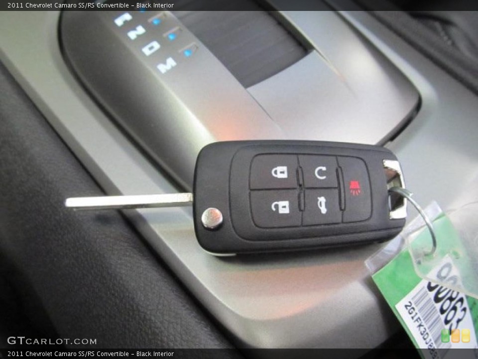 Black Interior Controls for the 2011 Chevrolet Camaro SS/RS Convertible #46724487