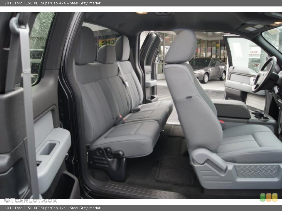 Steel Gray Interior Photo for the 2011 Ford F150 XLT SuperCab 4x4 #46725370