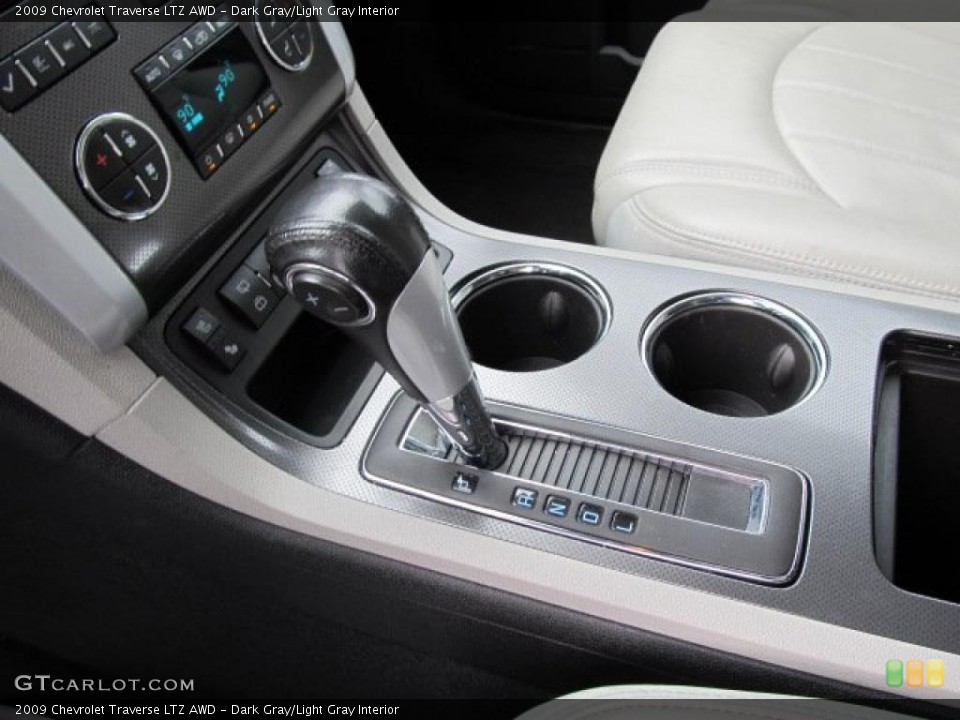 Dark Gray/Light Gray Interior Transmission for the 2009 Chevrolet Traverse LTZ AWD #46725537