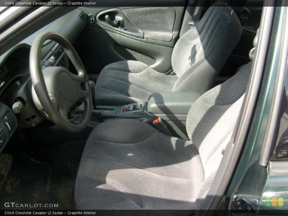 Graphite Interior Photo for the 2004 Chevrolet Cavalier LS Sedan #46728477