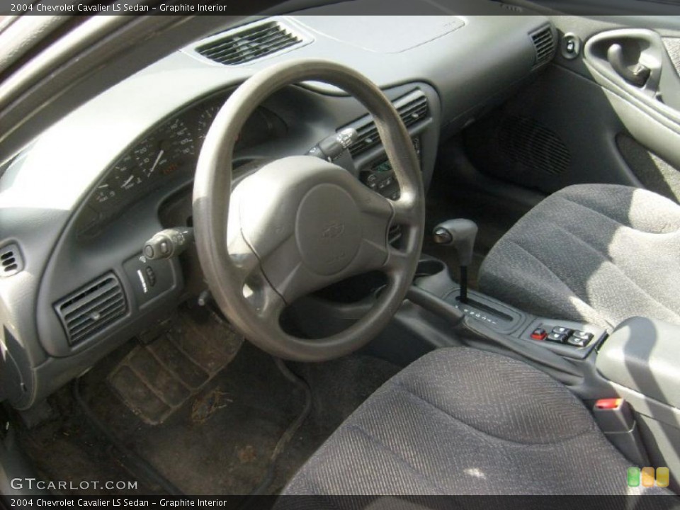 Graphite Interior Photo for the 2004 Chevrolet Cavalier LS Sedan #46728492