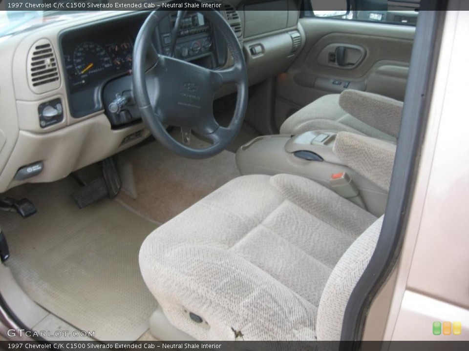 Neutral Shale Interior Photo for the 1997 Chevrolet C/K C1500 Silverado Extended Cab #46731939