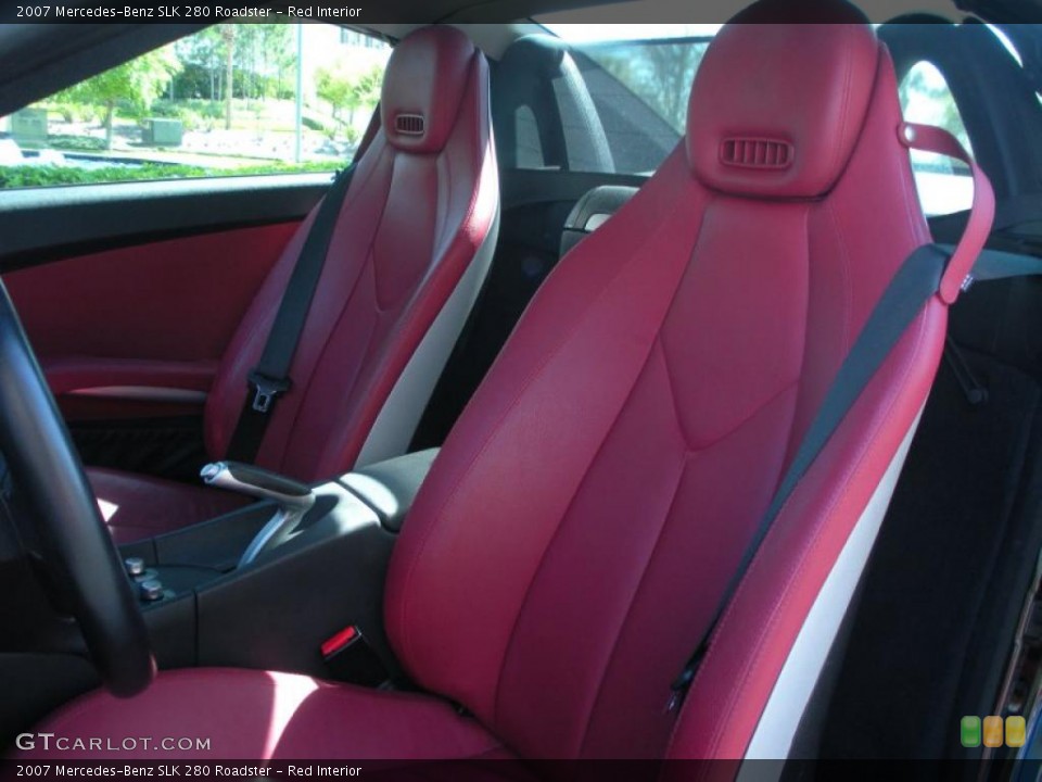 Red Interior Photo for the 2007 Mercedes-Benz SLK 280 Roadster #46732536