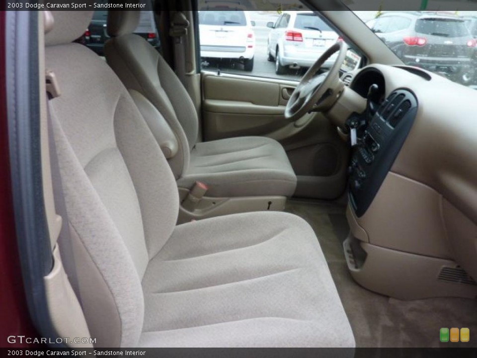 Sandstone Interior Photo for the 2003 Dodge Caravan Sport #46736718