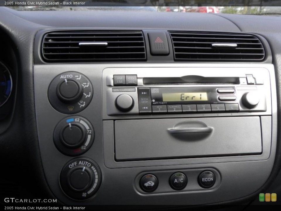 Black Interior Controls for the 2005 Honda Civic Hybrid Sedan #46737976