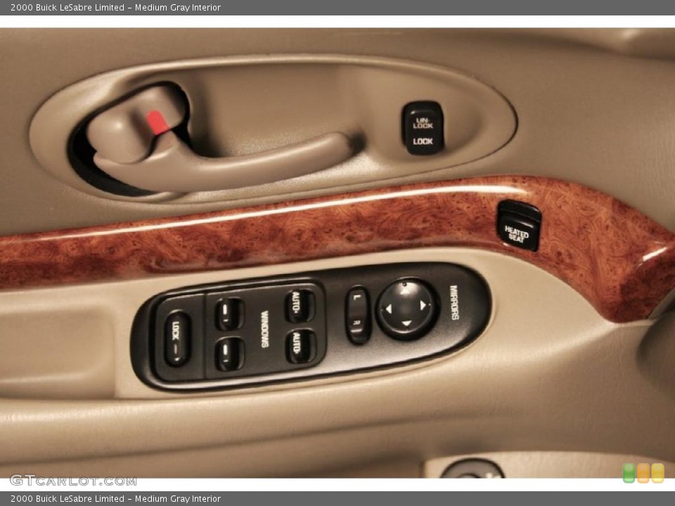 Medium Gray Interior Controls for the 2000 Buick LeSabre Limited #46742728