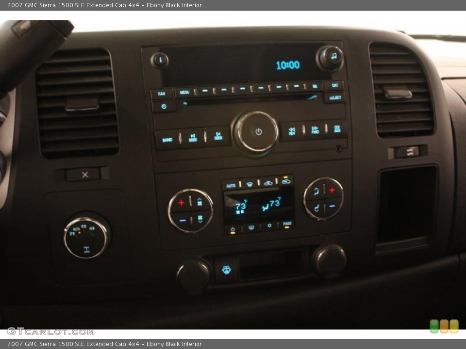 Ebony Black Interior Controls for the 2007 GMC Sierra 1500 SLE Extended Cab 4x4 #46748258