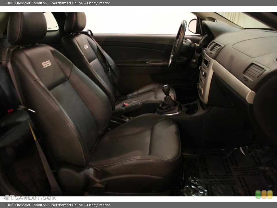 Ebony Interior Photo for the 2006 Chevrolet Cobalt SS Supercharged Coupe #46749050