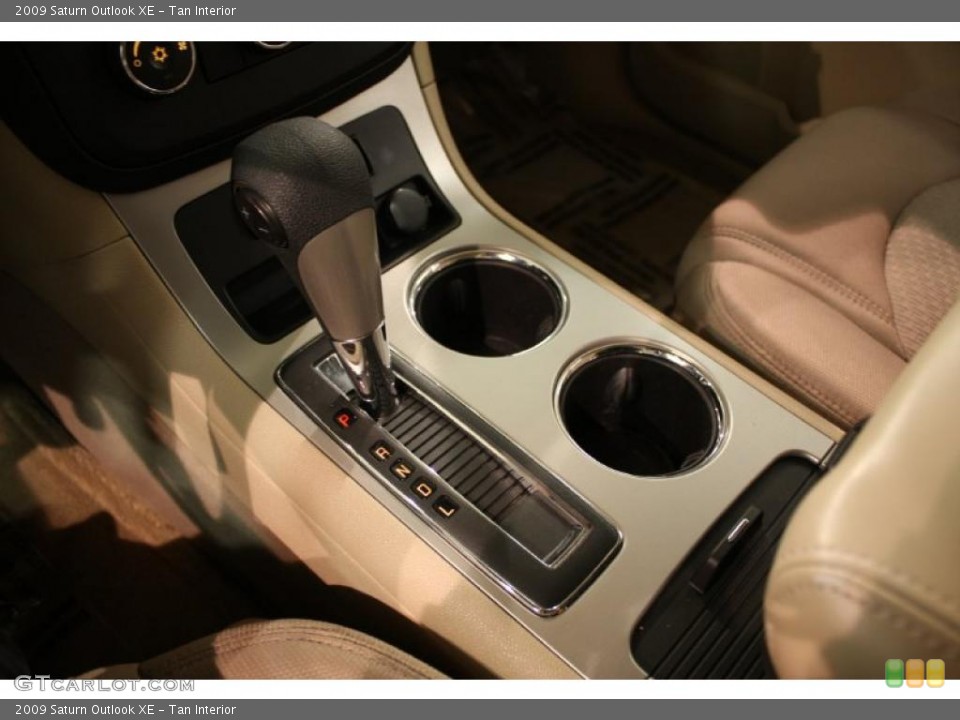 Tan Interior Transmission for the 2009 Saturn Outlook XE #46749101