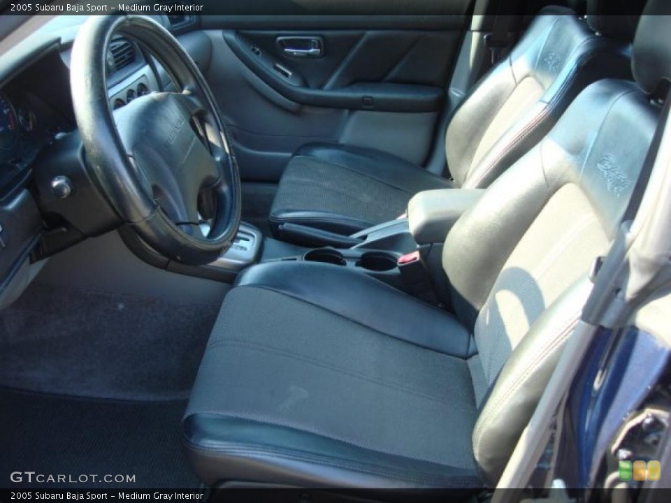 Medium Gray Interior Photo for the 2005 Subaru Baja Sport #46750650