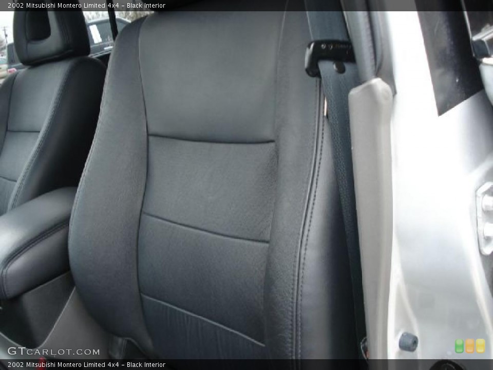 Black Interior Photo for the 2002 Mitsubishi Montero Limited 4x4 #46750671