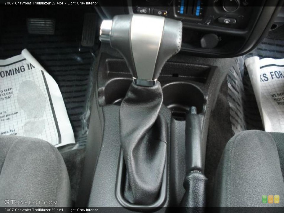 Light Gray Interior Transmission for the 2007 Chevrolet TrailBlazer SS 4x4 #46751433