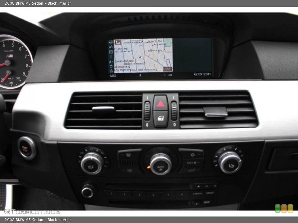 Black Interior Navigation for the 2008 BMW M5 Sedan #46752921