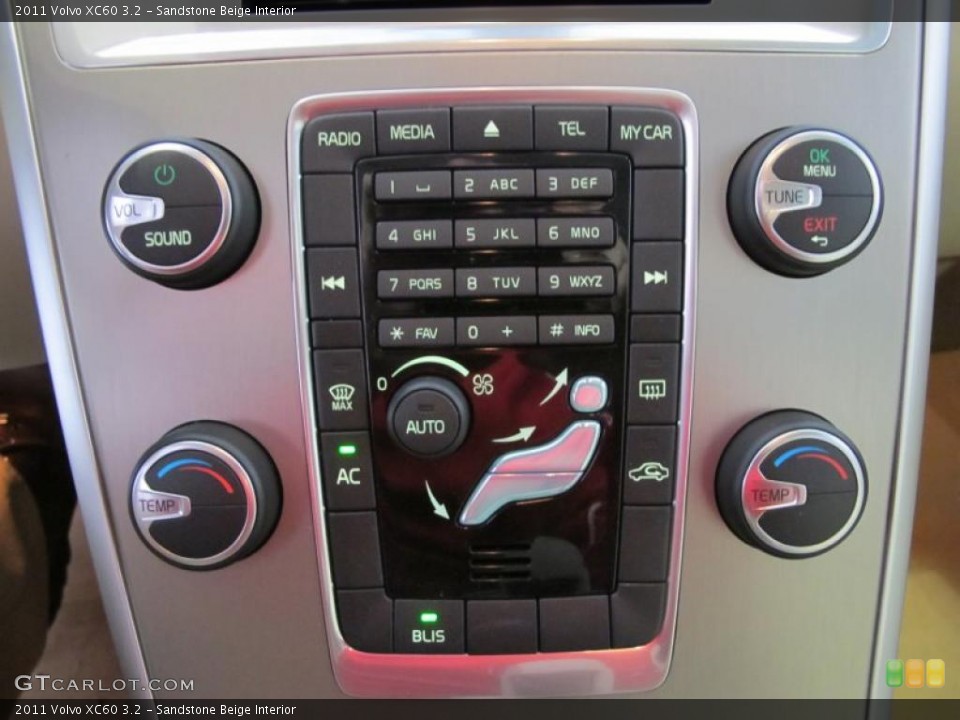 Sandstone Beige Interior Controls for the 2011 Volvo XC60 3.2 #46757418