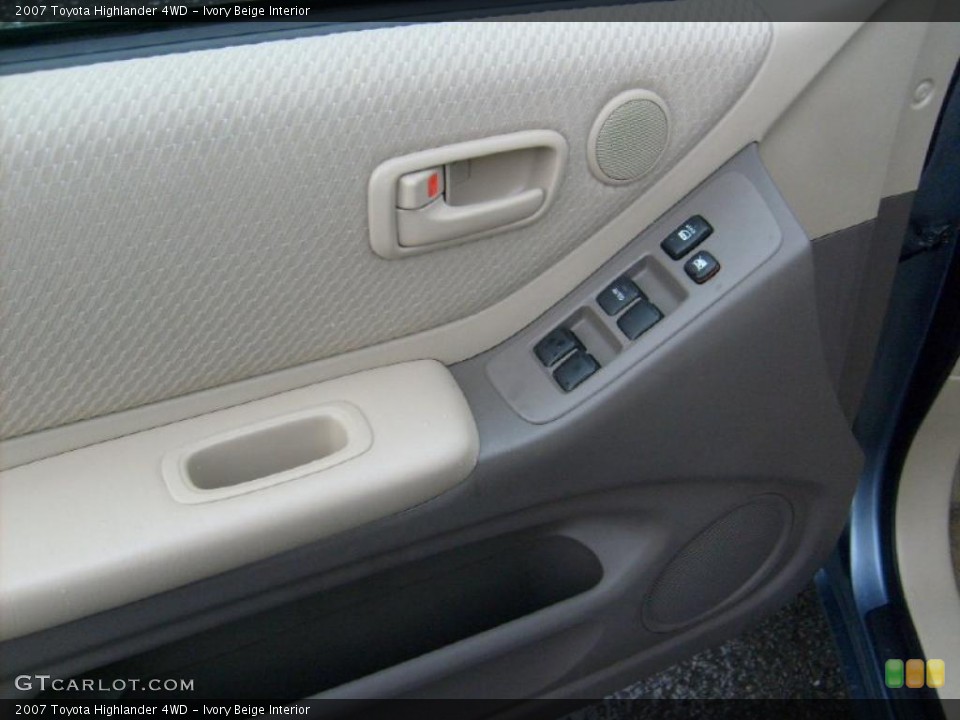 Ivory Beige Interior Door Panel for the 2007 Toyota Highlander 4WD #46760148